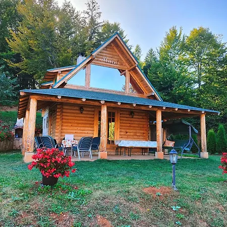 Maja Case de vacanță