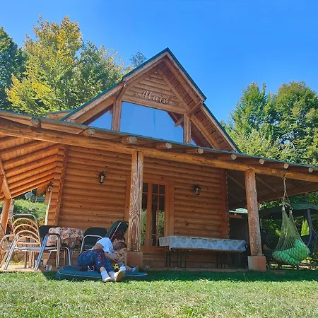 Maja Case de vacanță *