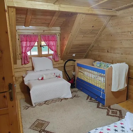 Maja Case de vacanță